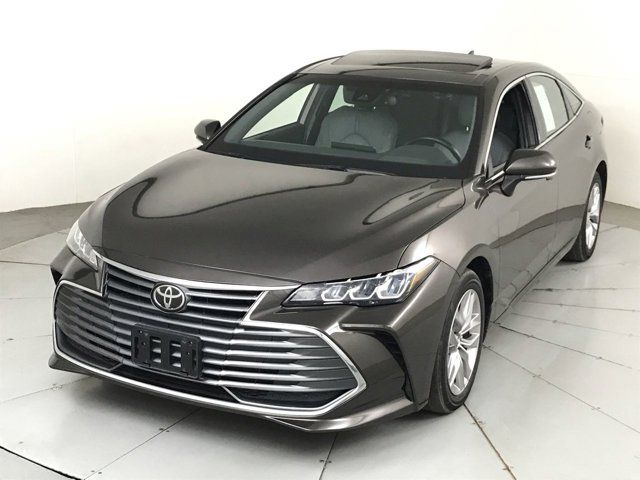 2019 Toyota Avalon XLE