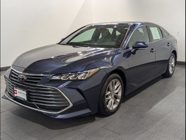 2019 Toyota Avalon XLE