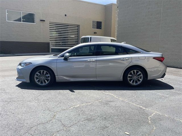 2019 Toyota Avalon XLE