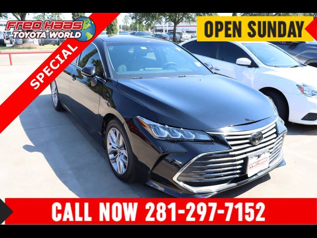 2019 Toyota Avalon XLE