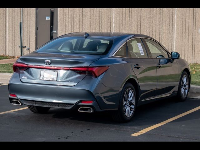 2019 Toyota Avalon XLE