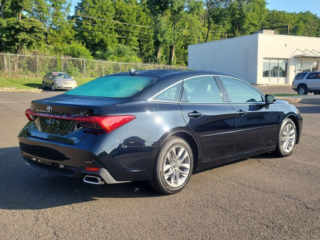 2019 Toyota Avalon XLE