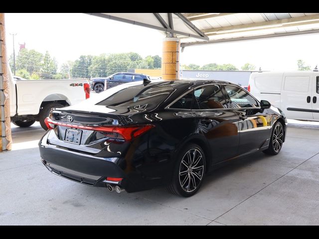 2019 Toyota Avalon XLE