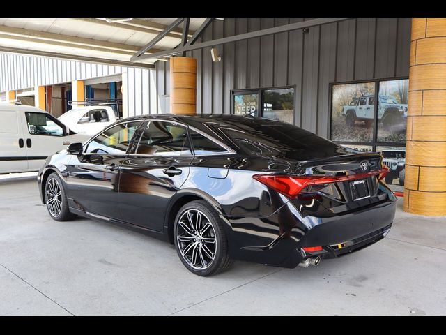 2019 Toyota Avalon XLE