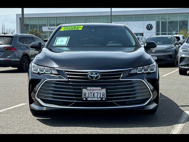 2019 Toyota Avalon XLE