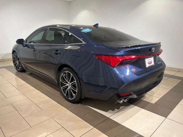 2019 Toyota Avalon XLE