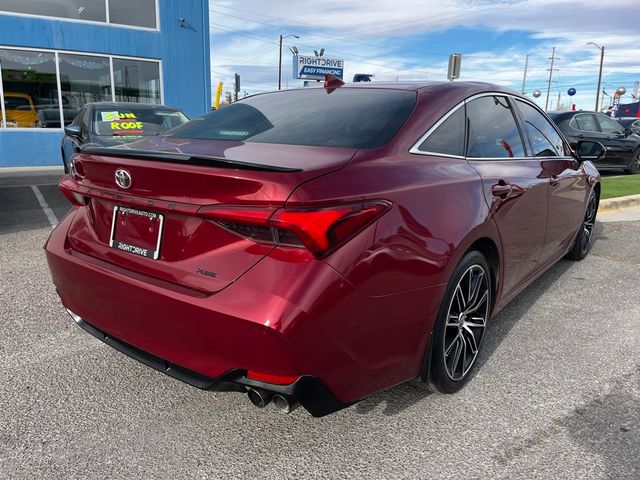 2019 Toyota Avalon XLE