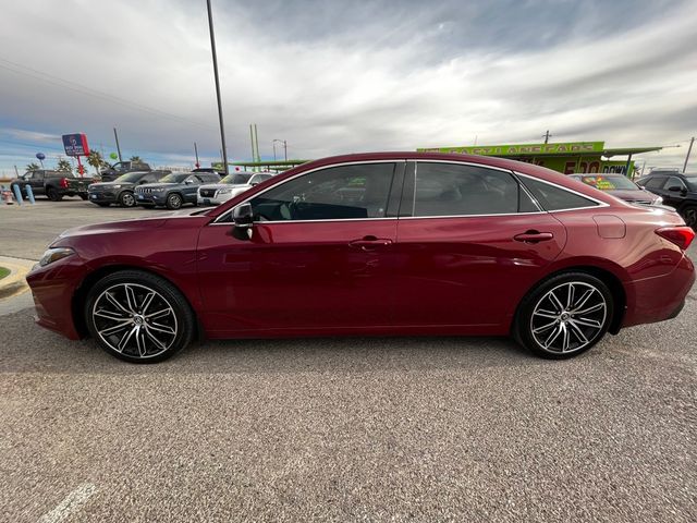 2019 Toyota Avalon XLE