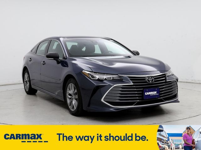 2019 Toyota Avalon XLE