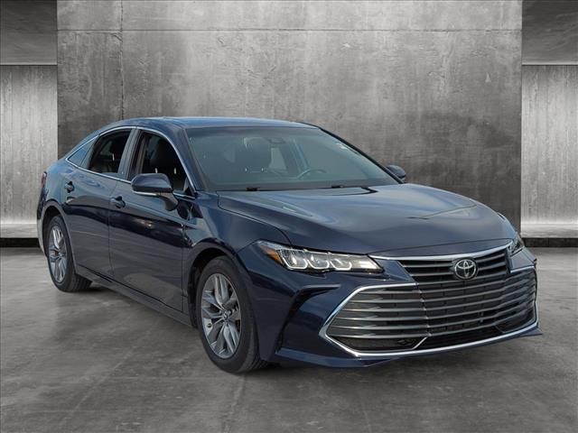 2019 Toyota Avalon XLE