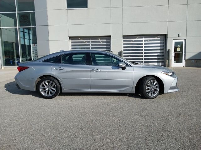 2019 Toyota Avalon XLE