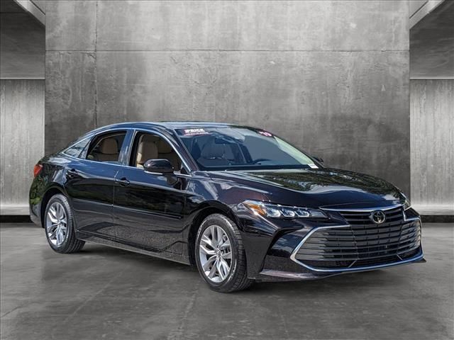 2019 Toyota Avalon XLE