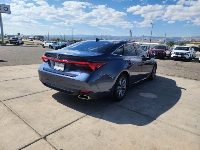 2019 Toyota Avalon XLE