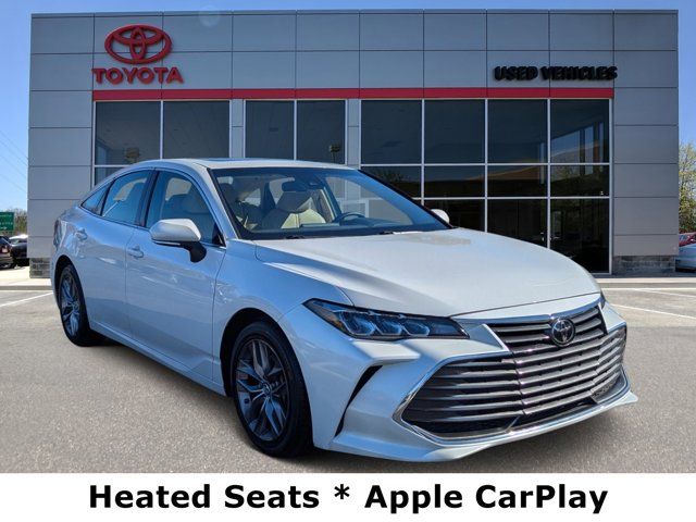 2019 Toyota Avalon XLE