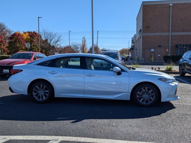 2019 Toyota Avalon XLE