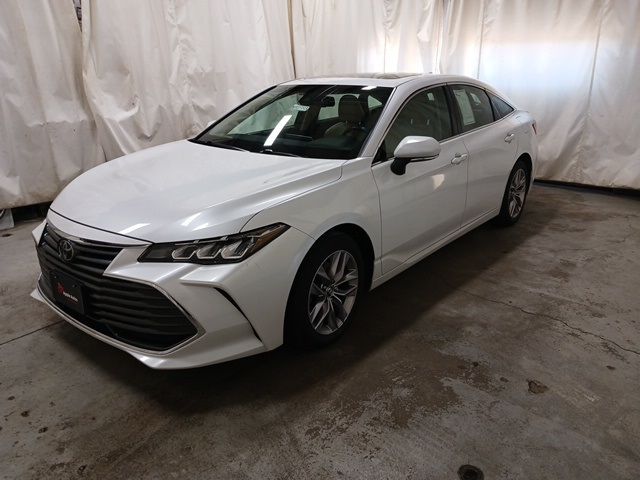 2019 Toyota Avalon XLE