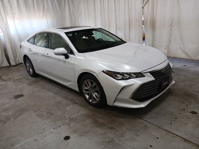 2019 Toyota Avalon XLE