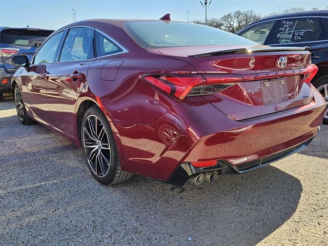 2019 Toyota Avalon XLE