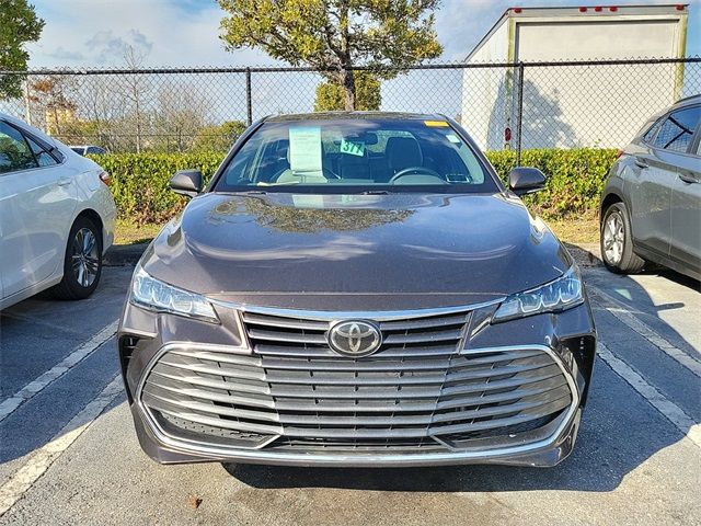 2019 Toyota Avalon XLE