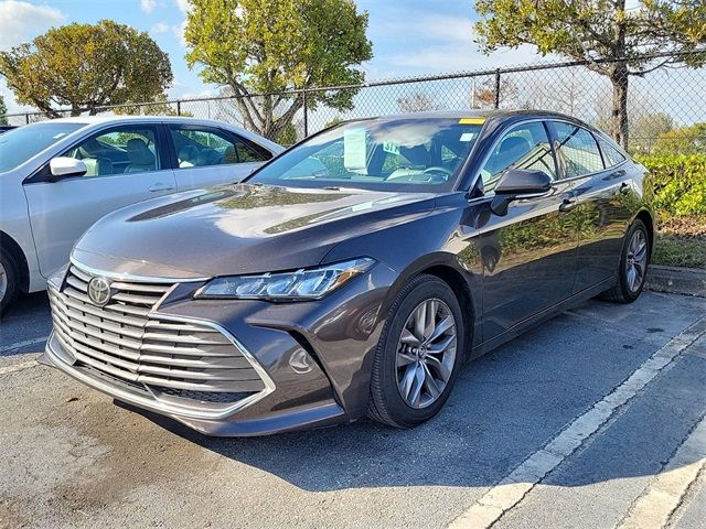 2019 Toyota Avalon XLE