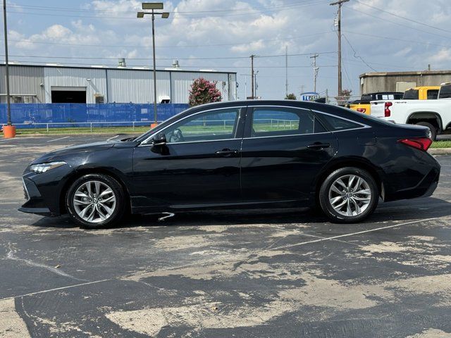 2019 Toyota Avalon XLE