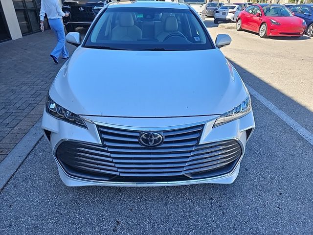 2019 Toyota Avalon XLE