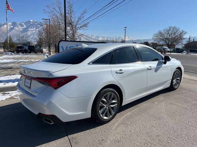 2019 Toyota Avalon XLE