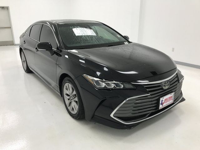 2019 Toyota Avalon XLE