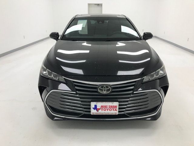 2019 Toyota Avalon XLE