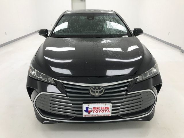 2019 Toyota Avalon XLE