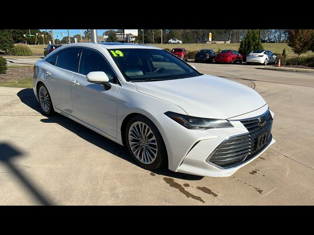 2019 Toyota Avalon XLE