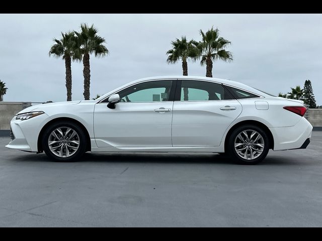 2019 Toyota Avalon XLE