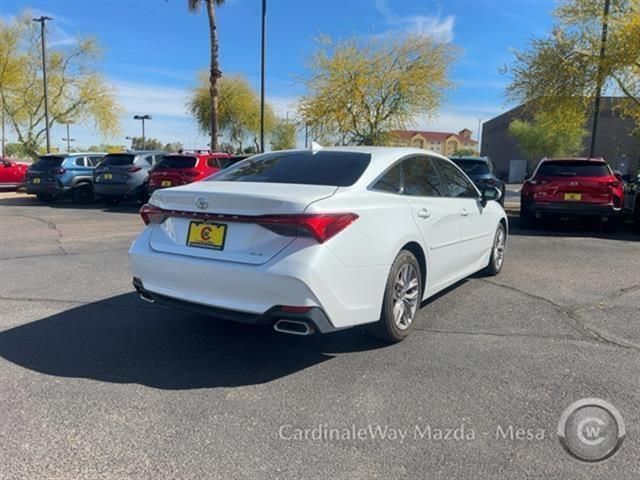 2019 Toyota Avalon XLE