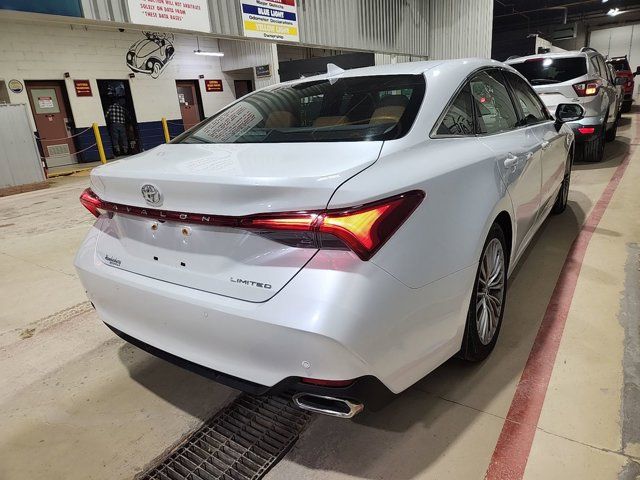 2019 Toyota Avalon XSE