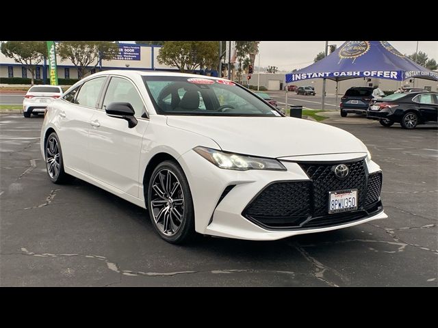 2019 Toyota Avalon XLE