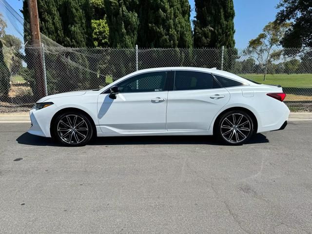 2019 Toyota Avalon XSE