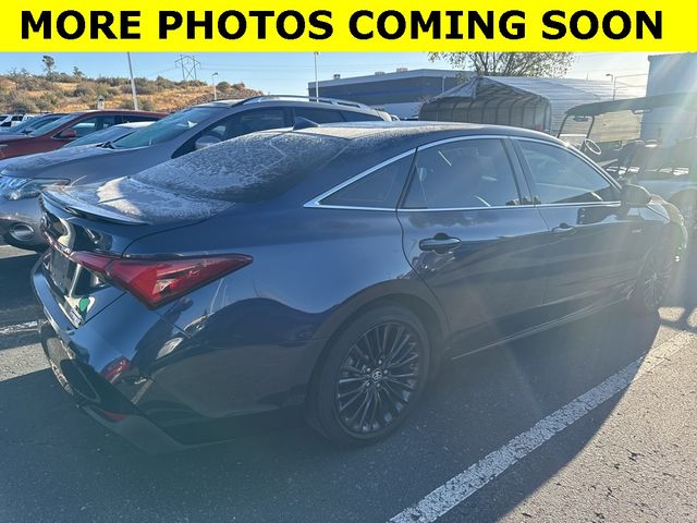 2019 Toyota Avalon Hybrid XSE