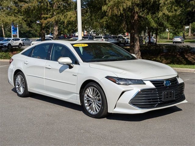 2019 Toyota Avalon Hybrid Limited