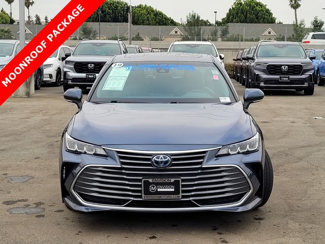 2019 Toyota Avalon Hybrid XLE