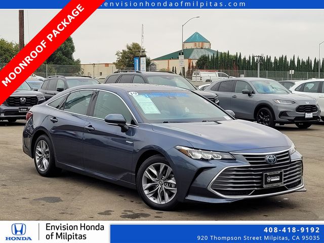 2019 Toyota Avalon Hybrid XLE