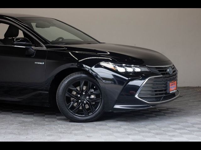 2019 Toyota Avalon Hybrid XLE