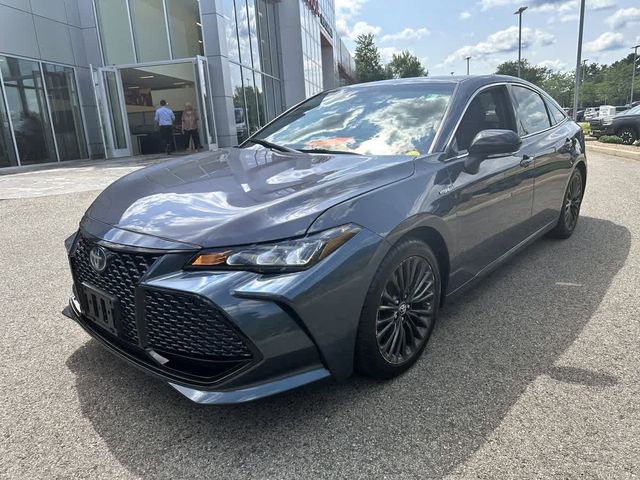 2019 Toyota Avalon Hybrid XSE