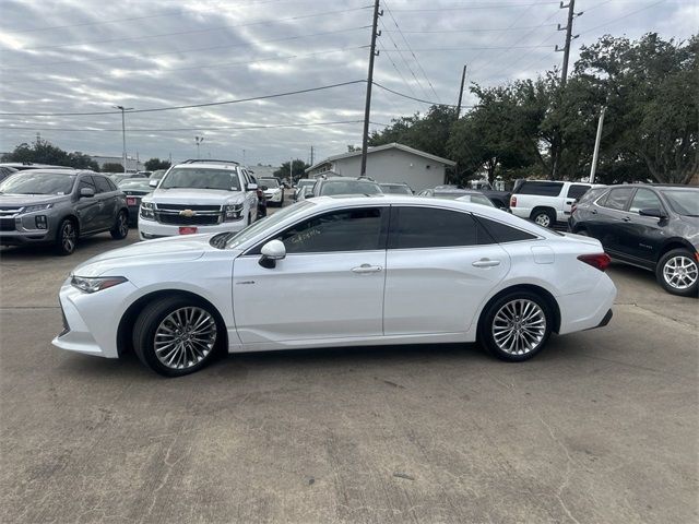 2019 Toyota Avalon Hybrid Limited