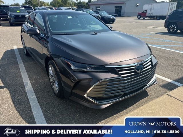 2019 Toyota Avalon Hybrid Limited