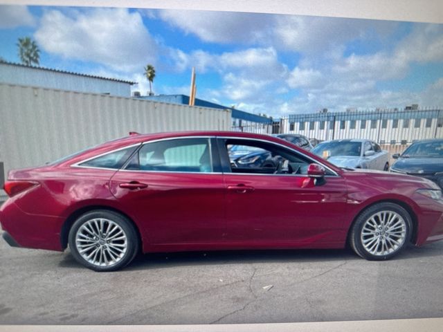 2019 Toyota Avalon Hybrid Limited