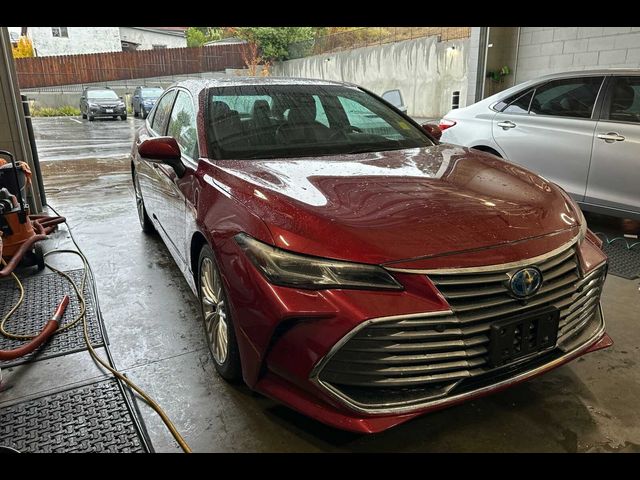 2019 Toyota Avalon Hybrid Limited