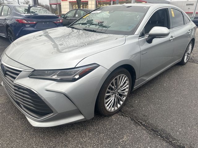 2019 Toyota Avalon Hybrid Limited