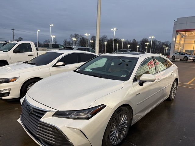 2019 Toyota Avalon Hybrid Limited