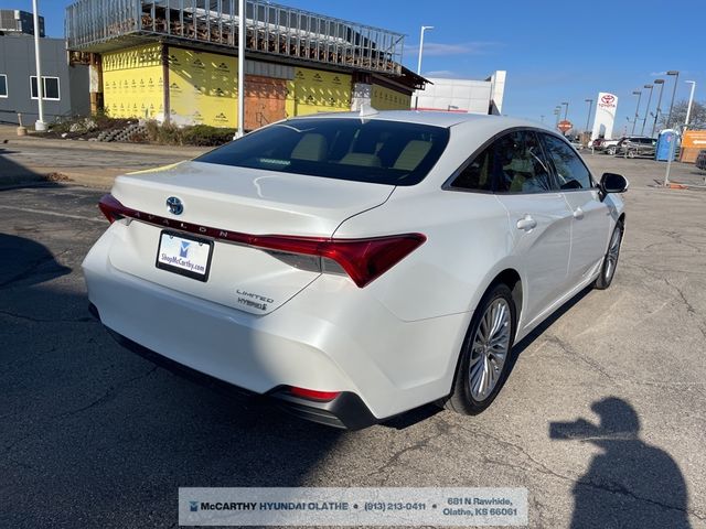 2019 Toyota Avalon Hybrid Limited