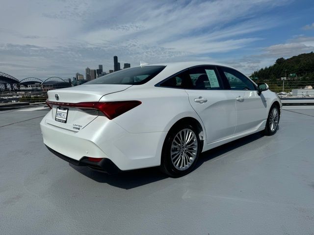 2019 Toyota Avalon Hybrid Limited